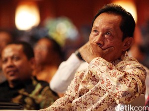 Beda Proses Uji Kelayakan Bang Yos dan Jenderal Gatot di DPR