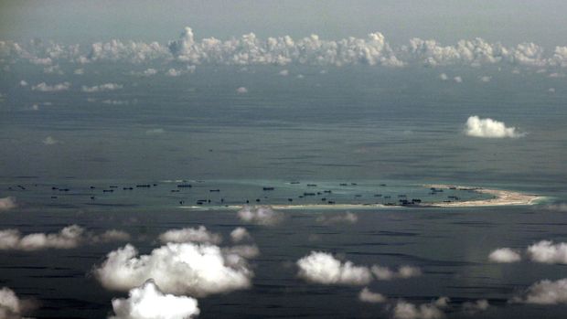 Filipina Protes Kapal China Terobos Pulau Sengketa