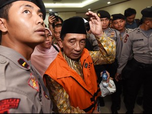 Politik Dinasti Berujung Korupsi