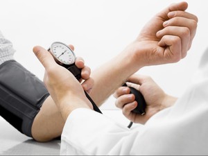 Hal-hal yang Perlu Diperhatikan Saat Pasien Hipertensi Berpuasa