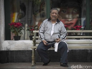 Mengenang Didi Petet di Film Preman Pensiun