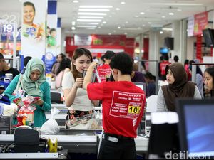 Ingat, Mulai Minggu Besok Belanja Pakai Plastik Bayar Rp 200