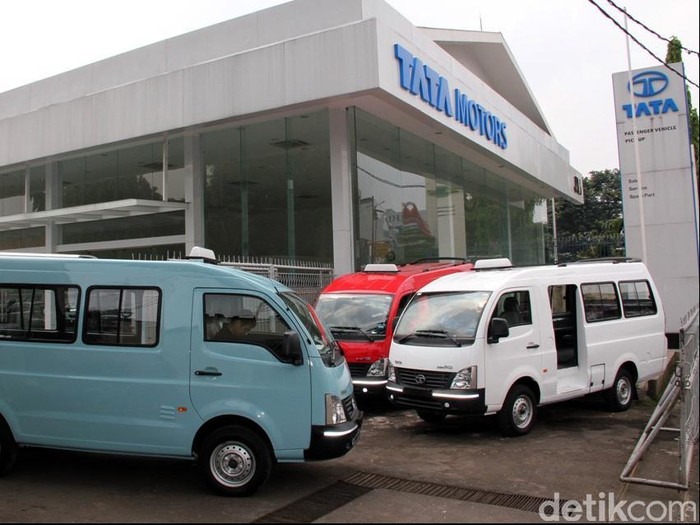 Kalah oleh Taksi Online, Tata Tetap Tawarkan Armada Angkot