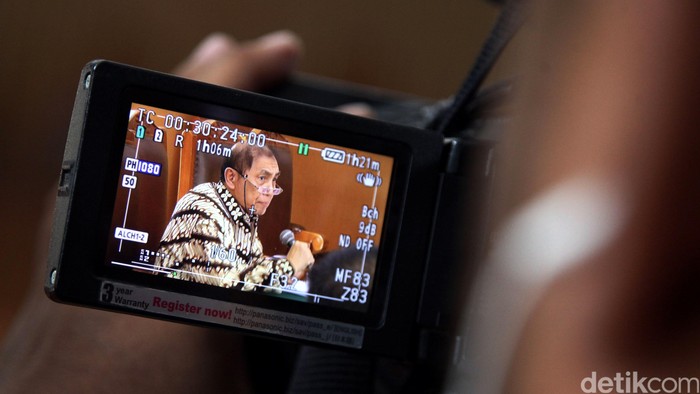 Sidang Lanjutan PK Hadi Poernomo, KPK Serahkan Berkas Replik ke Hakim