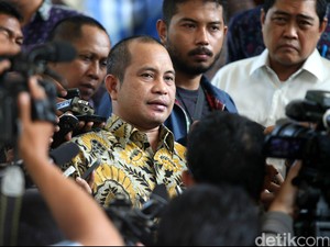 Menteri Marwan: Desa Adat Harus Dipertahankan dan Dilestarikan