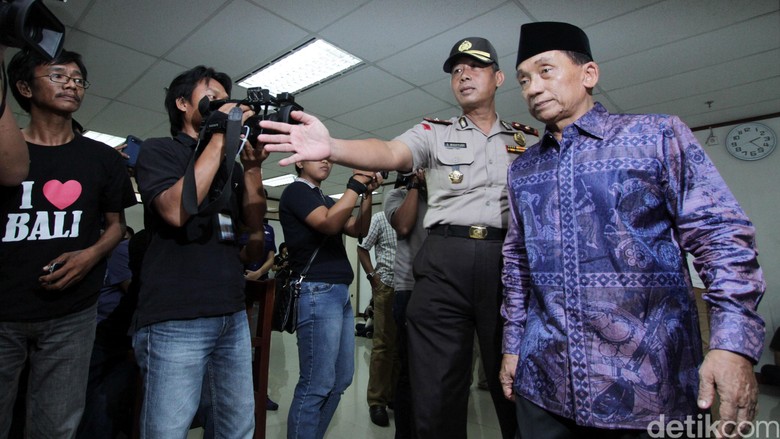 Koruptor Rp 414 Miliar Fuad Amin: Saya Dapat Warisan Emas 8 Kg Koruptor Rp 414 Miliar Fuad Amin: Saya Dapat Warisan Emas 8 Kg