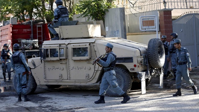 18 Warga Sipil Afghanistan Tewas Akibat Serangan Bom Mobil