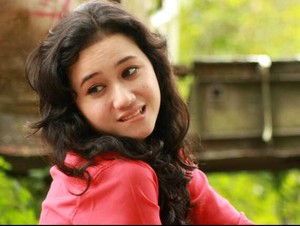 Mentok di MKD DPR, Staf Cantik Denty Akan Laporkan Eks Bosnya ke Polisi