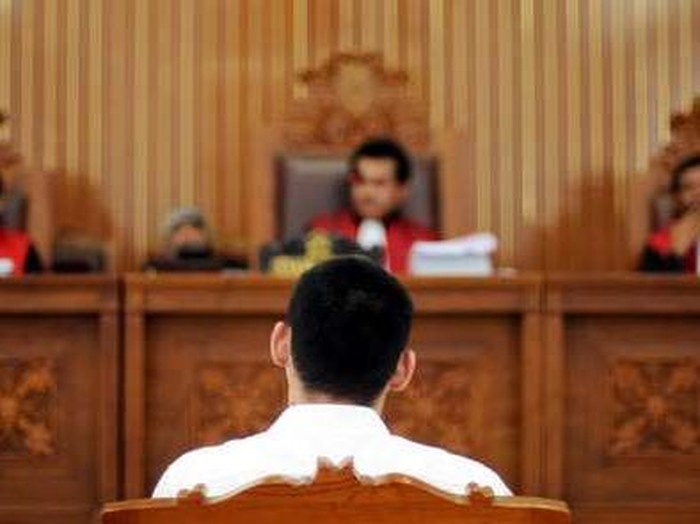 Korupsi PLTA, Eks Kadis Pertambangan Papua Dihukum 5 Tahun Bui