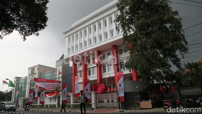 Gedung baru DPP PDI Perjuangan seharga Rp 42,6 miliar terlihat megah di Jalan Diponegoro, Menteng, Jakarta.