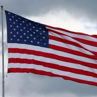 Messiah. Amerika Serikat termasuk negara yang sangat toleran dalam hal nama bayi. Namun pernah ada satu kasus penamaan bayi yang kontroversial pada 2013. Kala itu seorang hakim di Tennessee memutuskan setiap pasangan tidak boleh menamai bayi mereka Messiah karena nama itu seharusnya hanya milik Kristus. Namun, putusan itu dibatalkan karena tidak ada undang-undang resmi mengenai larangan nama yang berhubungan dengan agama. Pengadilan memutuskan bahwa hakim tidak dapat membuat keputusan berdasarkan bias agama. Foto: Tom Pennington/Getty Images