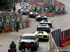 Mobil Orang Kaya Bisa Minum BBM Baru Tahun Ini