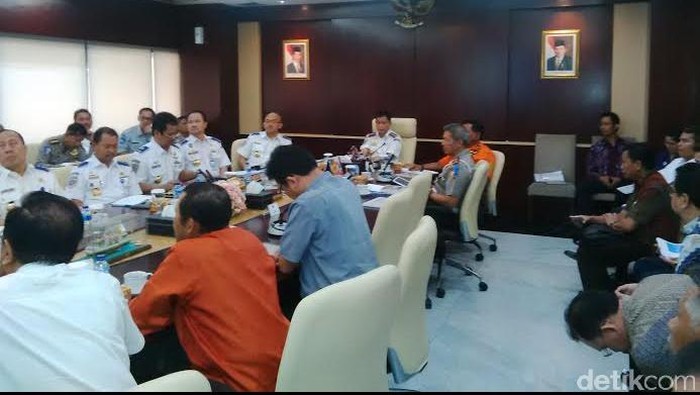 Hadapi Arus Mudik, Menhub Jonan Batasi Operasional Angkutan Barang