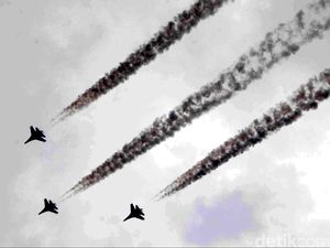Berapa Harga Pesawat Sukhoi yang Dibarter Kopi Hingga Karet RI?