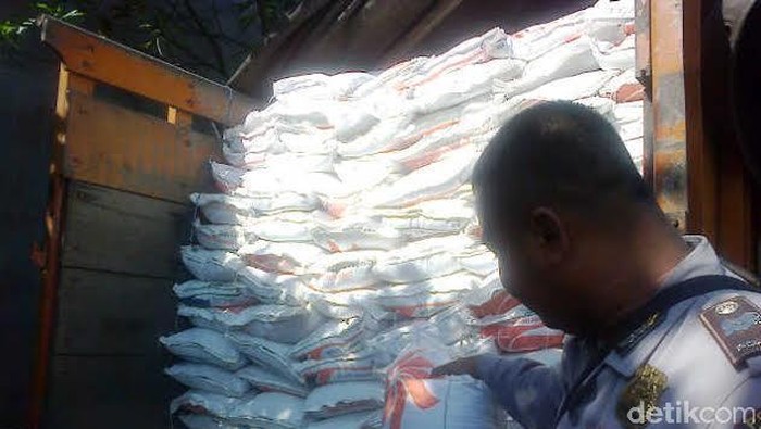 8,4 Ton Beras Berjamur dan Berkutu Diamankan Polisi