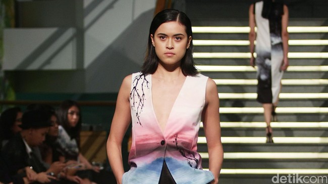 Tex Saverio Love, Bonito at Plaza Indonesia. Lamoda Caffe. Jakarta. 10/06/2015. [Foto: Mohammad Abduh/Wolipop]