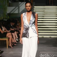 Tex Saverio Love, Bonito at Plaza Indonesia. Lamoda Caffe. Jakarta. 10/06/2015. [Foto: Mohammad Abduh/Wolipop]