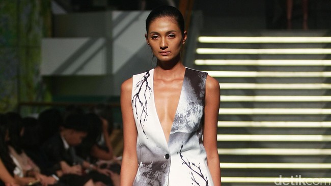 Tex Saverio Love, Bonito at Plaza Indonesia. Lamoda Caffe. Jakarta. 10/06/2015. [Foto: Mohammad Abduh/Wolipop]