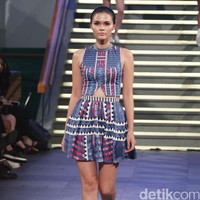 Tex Saverio Love, Bonito at Plaza Indonesia. Lamoda Caffe. Jakarta. 10/06/2015. [Foto: Mohammad Abduh/Wolipop]