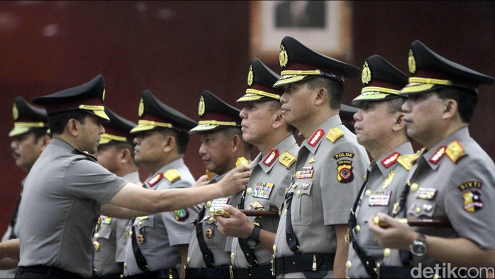 Kapolri Soroti Menurunnya Kepercayaan Masyarakat dan Pelanggaran Anggota