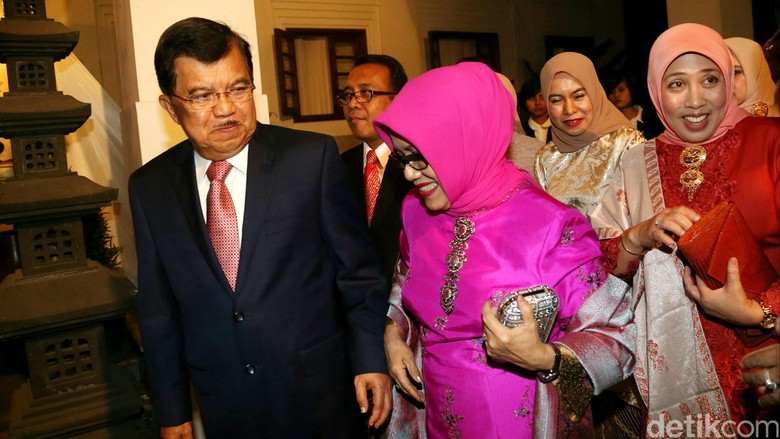 Wapres JK Promosi Poso: Konflik Sudah Selesai, di Sini Aman! Wapres JK Promosi Poso: Konflik Sudah Selesai, di Sini Aman!