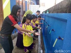 Cara Terbaik Mengeringkan Tangan Agar Tetap Bebas Kuman