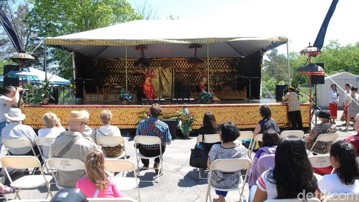Bali in Ottawa, Diplomasi Ekonomi di Kanada