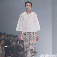 Biyan Wanaatmadja Dream Womens Wear, Spring Summer 2016. at Ballroom Hotel Dharmawangsa. Jakarta. 11/06/2015. [Foto: Mohammad Abduh/Wolipop]