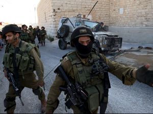 Tentara Israel Siaga Mengepung Perbatasan Gaza!