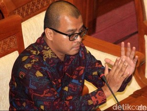 Monopoli Alutsista TMI Rp1,760 T, Andi Widjajanto: Pasti Tidak Bisa