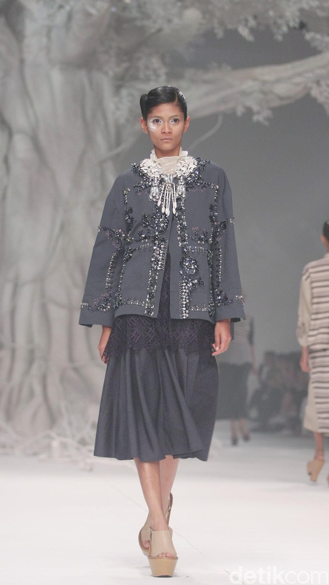 Biyan Wanaatmadja Dream Womens Wear, Spring Summer 2016. at Ballroom Hotel Dharmawangsa. Jakarta. 11/06/2015. [Foto: Mohammad Abduh/Wolipop]