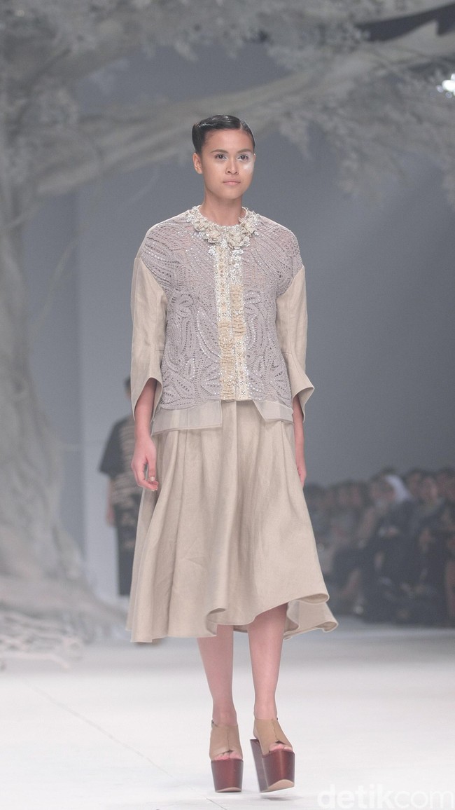 Biyan Wanaatmadja Dream Womens Wear, Spring Summer 2016. at Ballroom Hotel Dharmawangsa. Jakarta. 11/06/2015. [Foto: Mohammad Abduh/Wolipop]