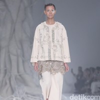 Biyan Wanaatmadja Dream Womens Wear, Spring Summer 2016. at Ballroom Hotel Dharmawangsa. Jakarta. 11/06/2015. [Foto: Mohammad Abduh/Wolipop]