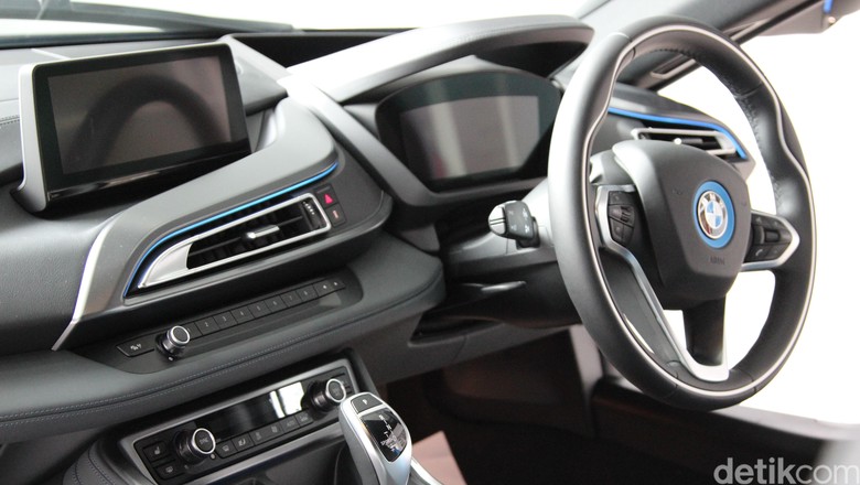 BMW i8 Foto: Aditya Maulana BMW i8 Foto: Aditya Maulana
