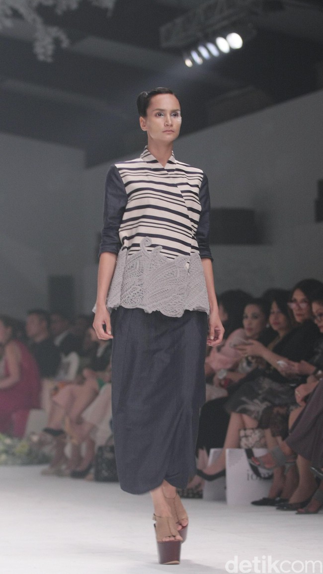 Biyan Wanaatmadja Dream Womens Wear, Spring Summer 2016. at Ballroom Hotel Dharmawangsa. Jakarta. 11/06/2015. [Foto: Mohammad Abduh/Wolipop]