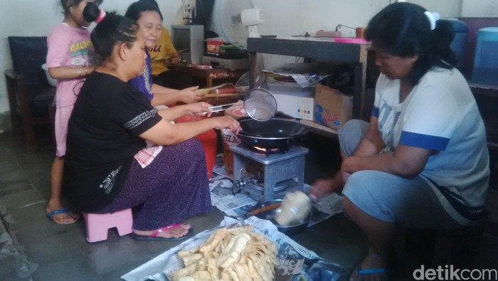 Cerita Mengharukan Yayuk di Masa Transisi Pasca-penutupan Dolly