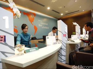 Rini Mau Kaji Ulang Harga Tiket Garuda