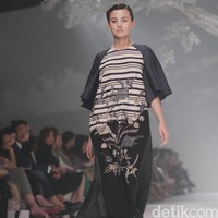 Biyan Wanaatmadja Dream Womens Wear, Spring Summer 2016. at Ballroom Hotel Dharmawangsa. Jakarta. 11/06/2015. [Foto: Mohammad Abduh/Wolipop]