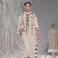 Biyan Wanaatmadja Dream Womens Wear, Spring Summer 2016. at Ballroom Hotel Dharmawangsa. Jakarta. 11/06/2015. [Foto: Mohammad Abduh/Wolipop]