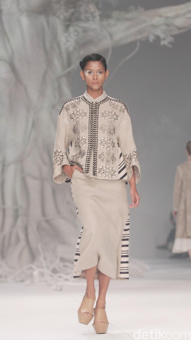 Biyan Wanaatmadja Dream Womens Wear, Spring Summer 2016. at Ballroom Hotel Dharmawangsa. Jakarta. 11/06/2015. [Foto: Mohammad Abduh/Wolipop]