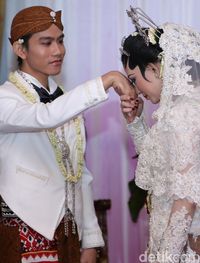 Akad nikah Gibran-Selvi.
