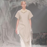 Biyan Wanaatmadja Dream Womens Wear, Spring Summer 2016. at Ballroom Hotel Dharmawangsa. Jakarta. 11/06/2015. [Foto: Mohammad Abduh/Wolipop]