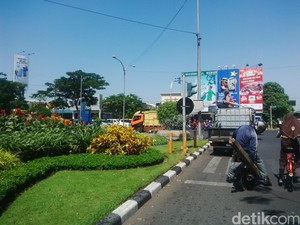 Menyulap Kota Pahlawan menjadi Kota Taman