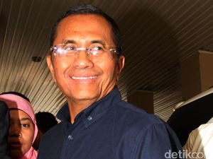 Cerita Dahlan Iskan Blusukan di Pesawat Brompton