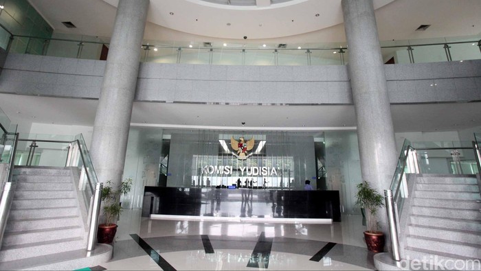 Pansel KY Loloskan 18 Nama