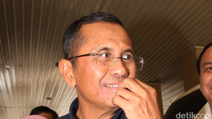 Mantan Dirut PLN yang juga mantan Menteri BUMN, Dahlan Iskan. Dahlan diperiksa sebagai tersangka kasus dugaan korupsi pembangunan 21 gardu listrik di Jawa, Bali, dan Nusa Tenggara pada 2011-2013. Lamhot Aritonang/detikcom.
