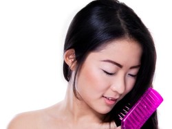 Jangan Asal, Ini Cara Menyisir yang Benar Sesuai Jenis dan Kondisi Rambut