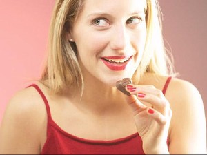 Ngemil Cokelat Hitam Bikin Tidur Malam Lebih Nyenyak