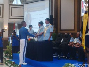 88 Taruna AAU Diwisuda KSAU Marsekal Agus di Yogyakarta