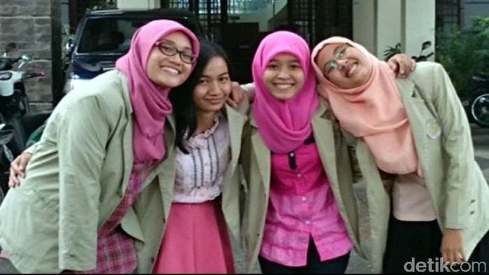 Manfaatkan Stroberi, 4 Mahasiswi UGM Ciptakan Pemutih Gigi